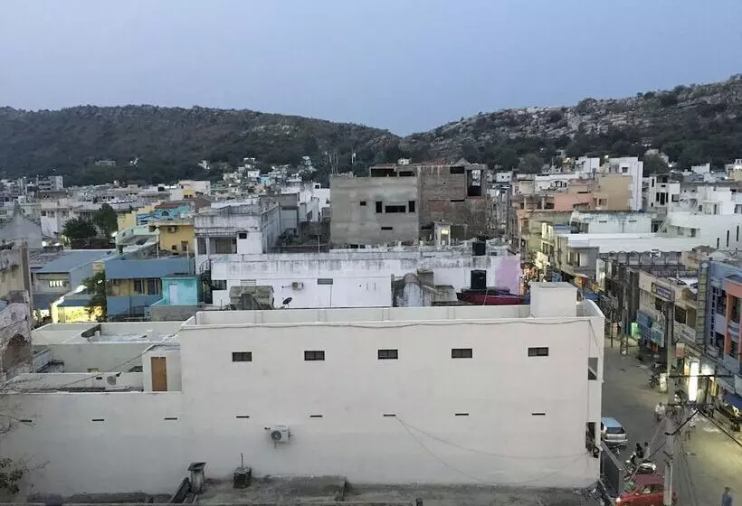 Hotelli Jayaram Residency Srikalahasti