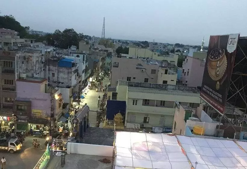 Hotelli Jayaram Residency Srikalahasti