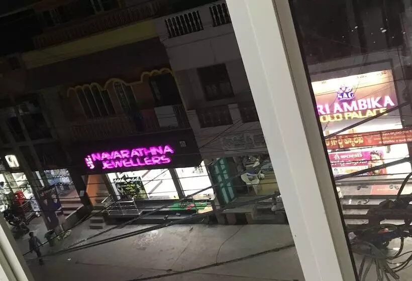 Hotelli Jayaram Residency Srikalahasti