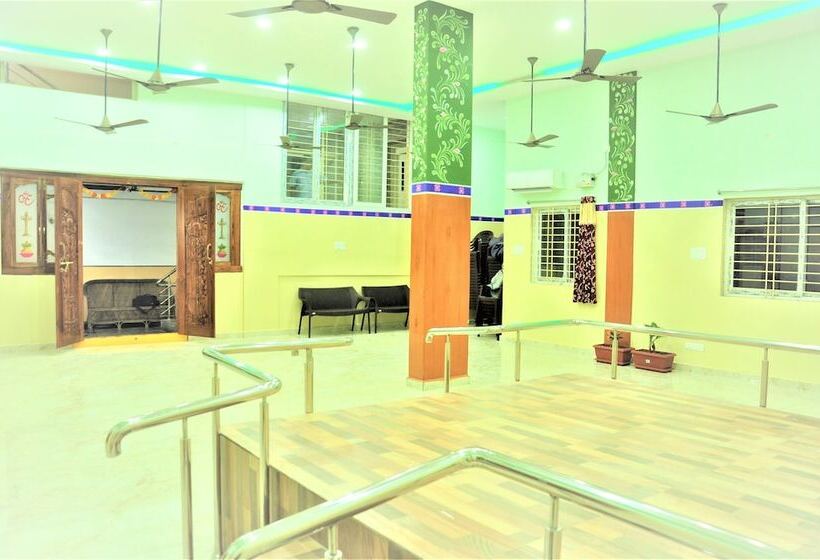 ホテル Jayaram Residency Srikalahasti