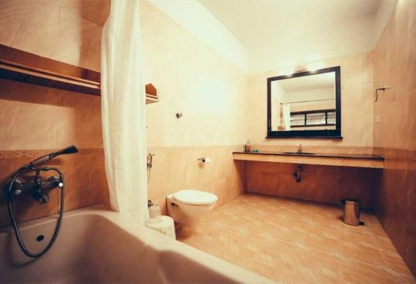 فندق Karthiyayini