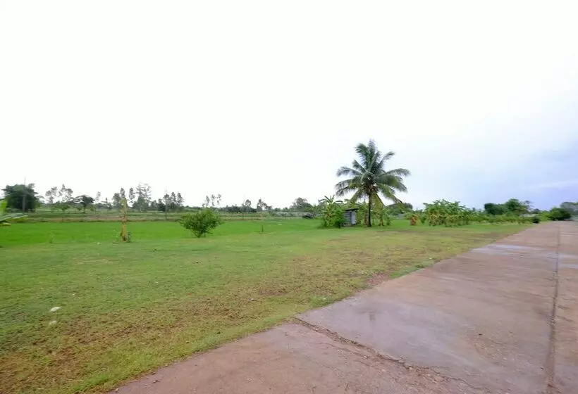 هتل Koko Resort Sakon Nkhon