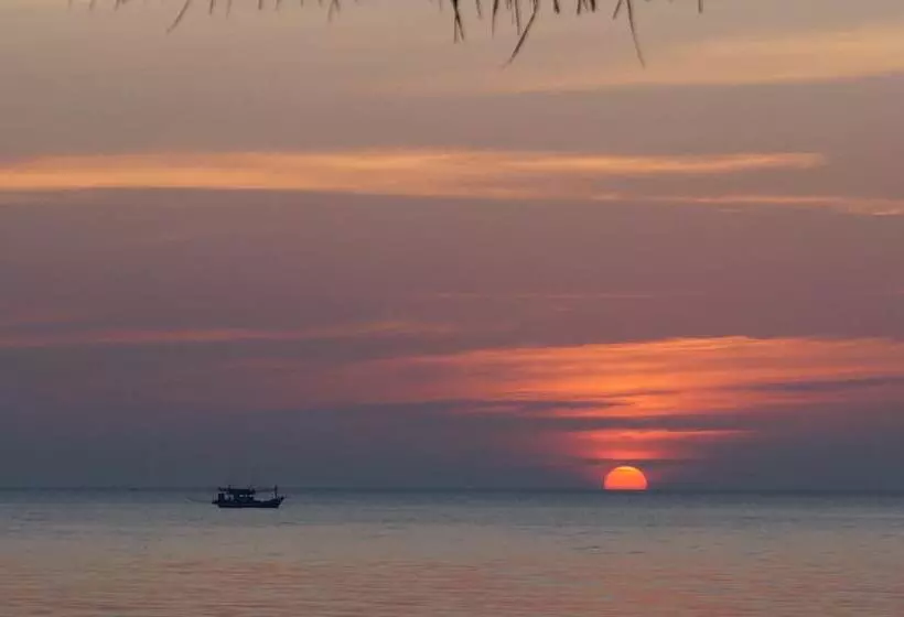 Hotelli Lomtalay Resort Trat