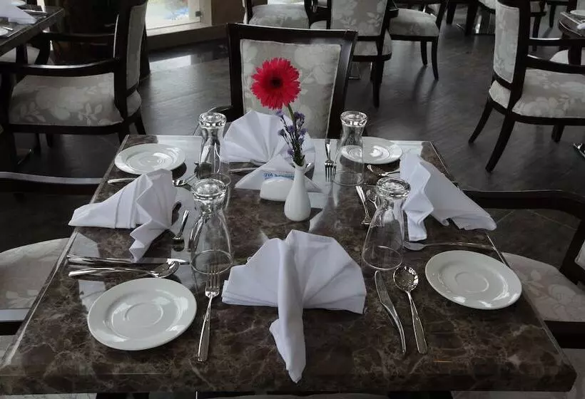 ホテル Uva Meridian Bay Resort And Spa