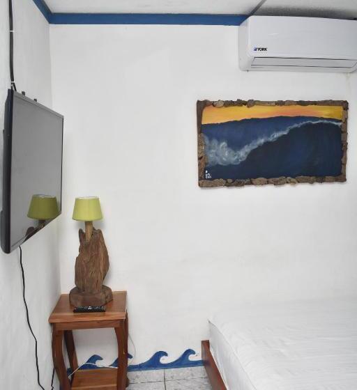 هتل Olas Permanentes El Zonte