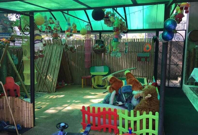 هتل Prostor Guest House