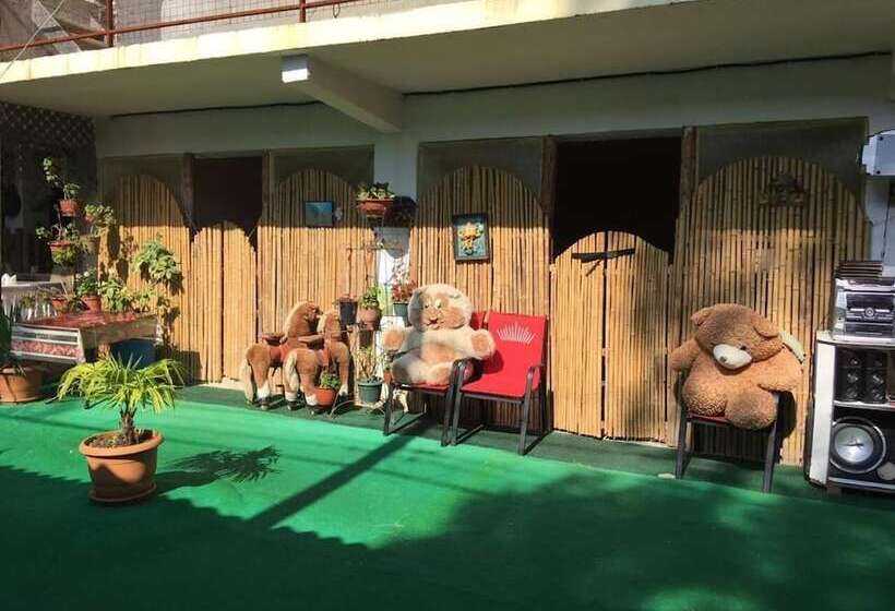 هتل Prostor Guest House