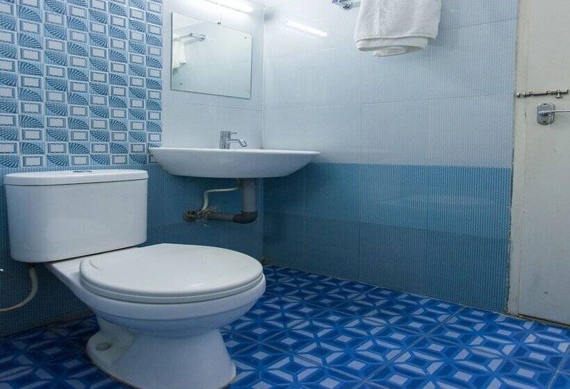 Fabhotel Reem Residency Nr Cochin International Airport