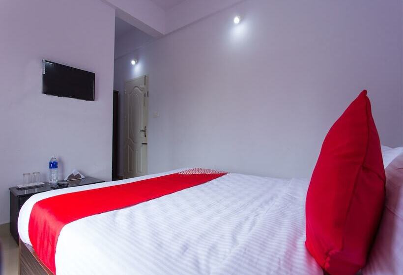 Fabhotel Reem Residency Nr Cochin International Airport
