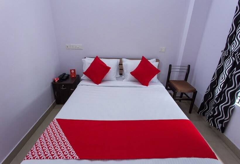 Fabhotel Reem Residency Nr Cochin International Airport