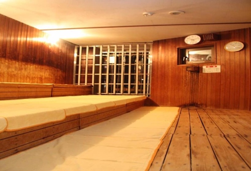 فندق Royal Hill Fukuchiyama & Spa