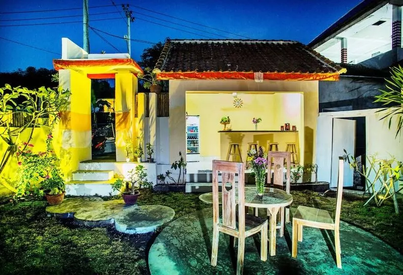 ホテル Svaha Private Villas Ceningan