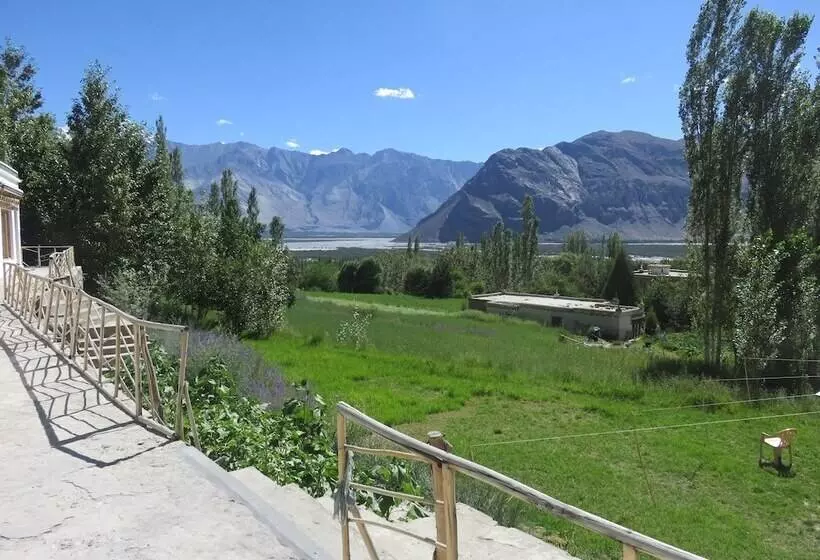 ホテル Tih Lharje Resort   Nubra
