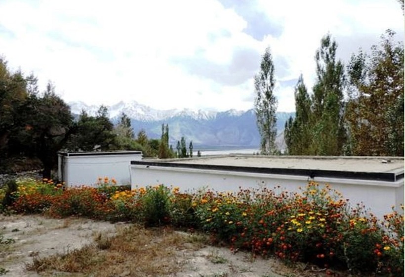 Szálloda Tih Lharje Resort   Nubra