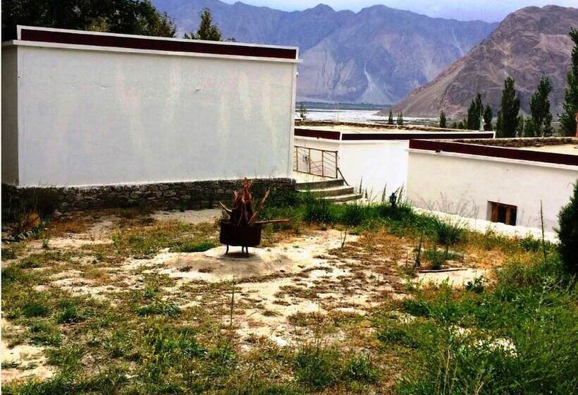 Szálloda Tih Lharje Resort   Nubra