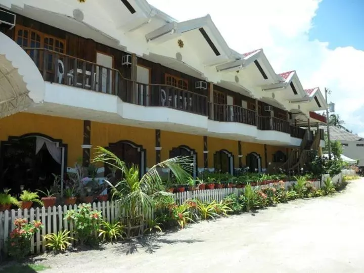 Hotelli Villa Limpia Beach Resort