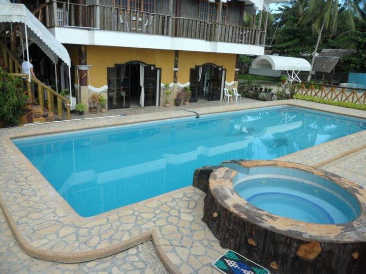 ホテル Villa Limpia Beach Resort