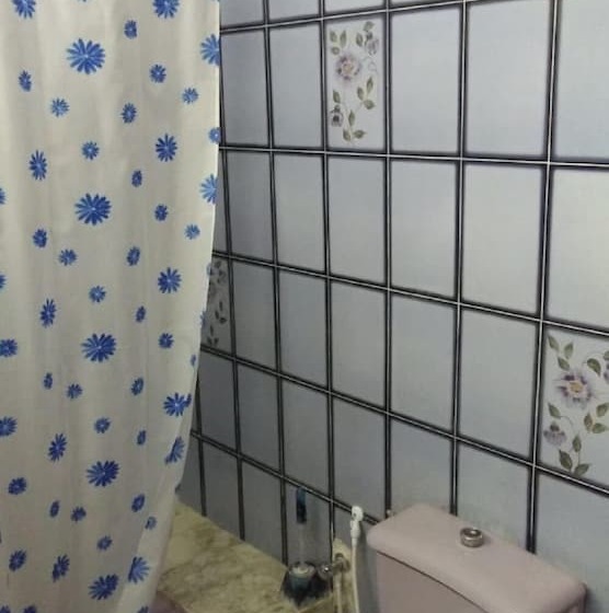 پانسیون Aliwali Room Near Airport Tunis Carthage