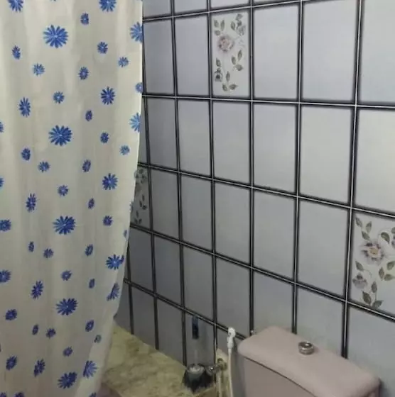 پانسیون Aliwali Room Near Airport Tunis Carthage