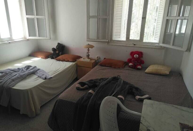پانسیون Aliwali Room Near Airport Tunis Carthage