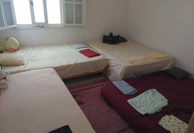 پانسیون Aliwali Room Near Airport Tunis Carthage