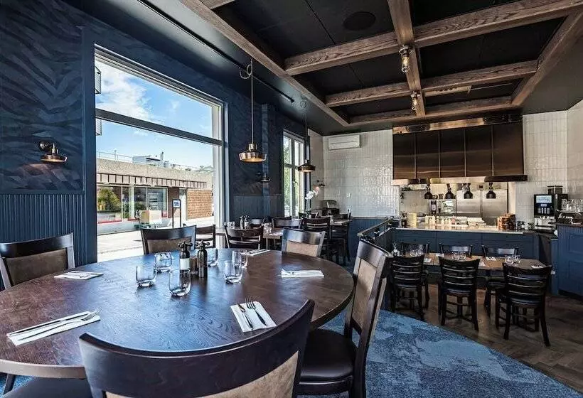 Majatalo L Drottninggatan 11