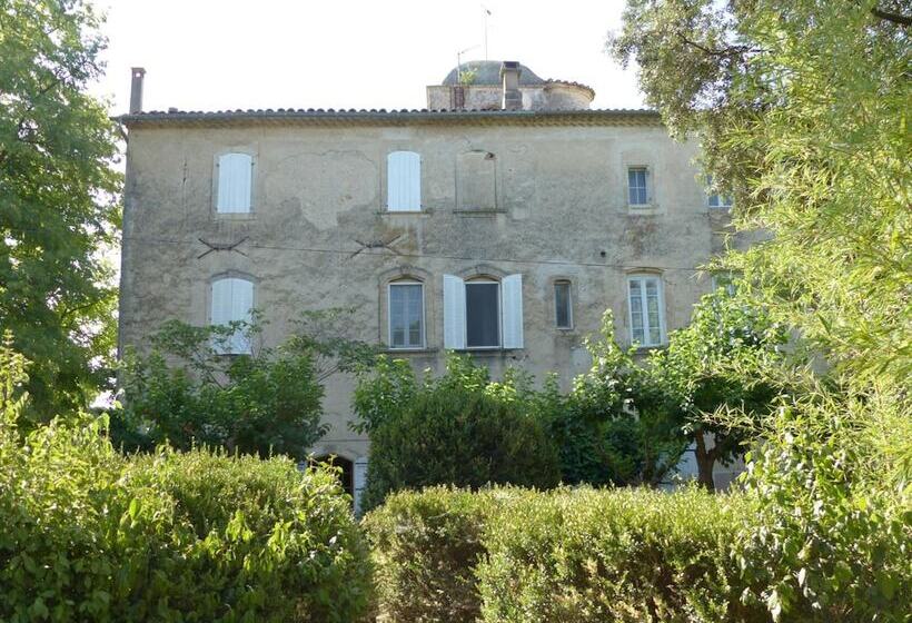 פנסיון Mas Du Crès