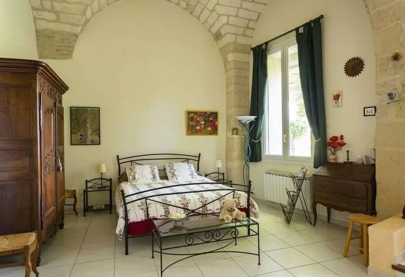 Majatalo Mas Du Crès