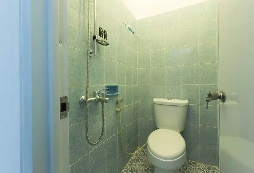 Majatalo Reddoorz @ Pekayon Bekasi