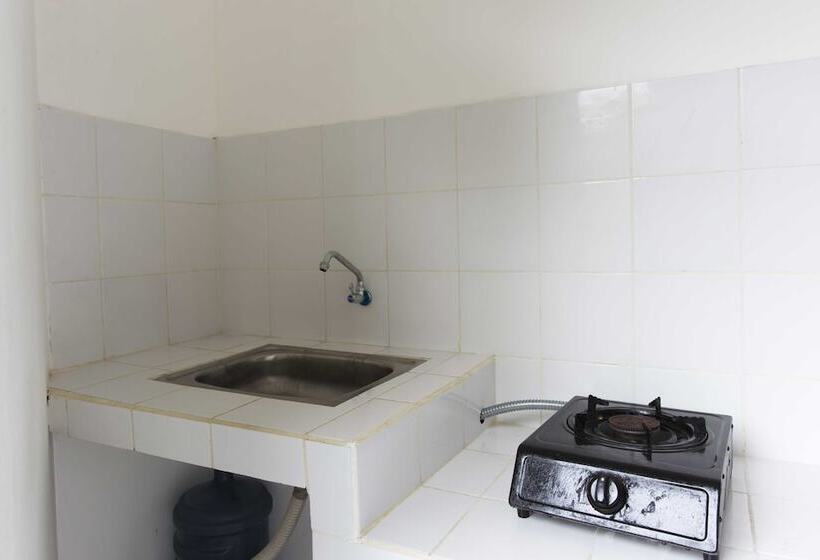 פנסיון Reddoorz @ Pekayon Bekasi