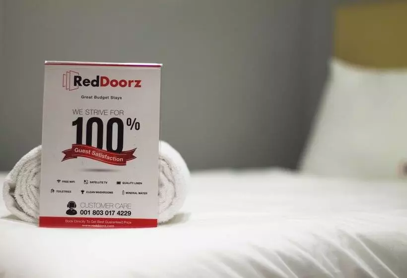 Majatalo Reddoorz @ Pekayon Bekasi