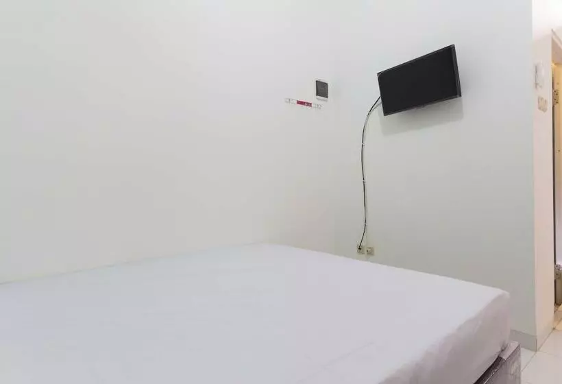 Majatalo Reddoorz @ Pekayon Bekasi