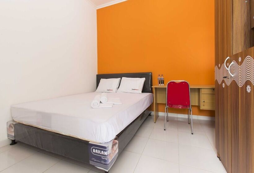 פנסיון Reddoorz @ Pekayon Bekasi