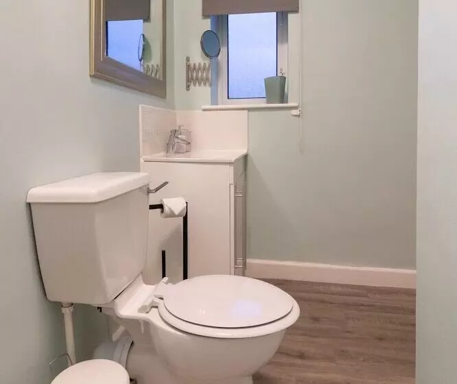 Majatalo Valentia Lodge Serviced Accommodation