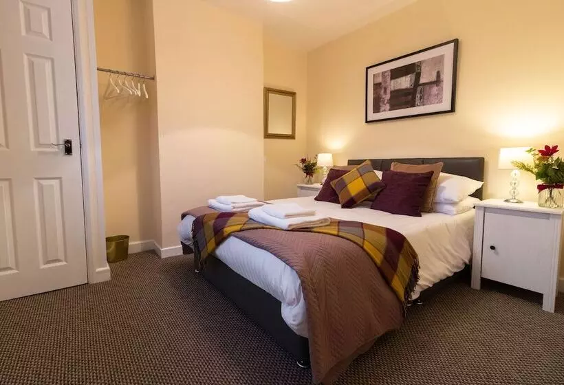 Majatalo Valentia Lodge Serviced Accommodation