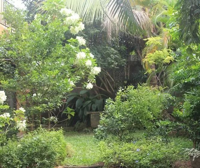 Majatalo Villa Escondite