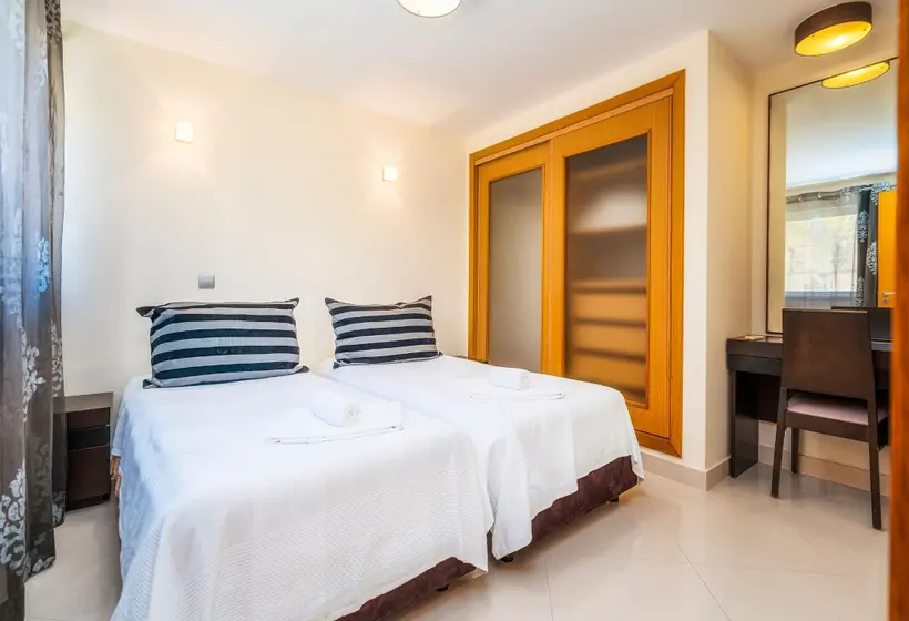 Colina Verde Resort