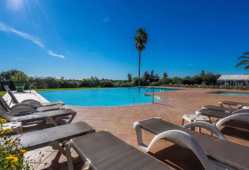 Colina Verde Resort