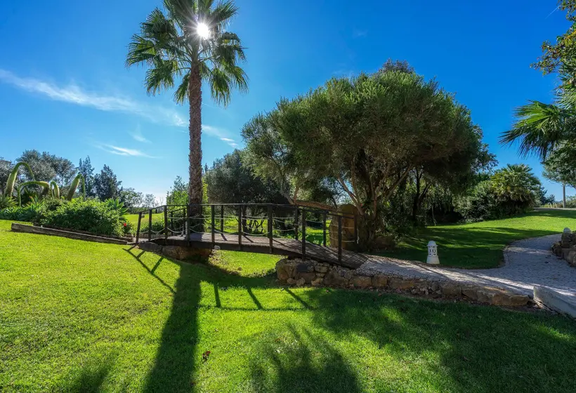 Colina Verde Resort