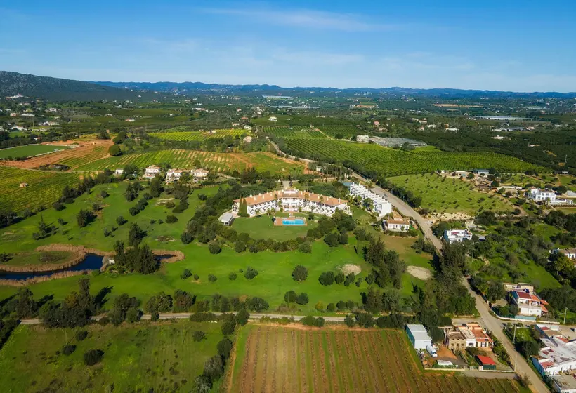 Colina Verde Resort