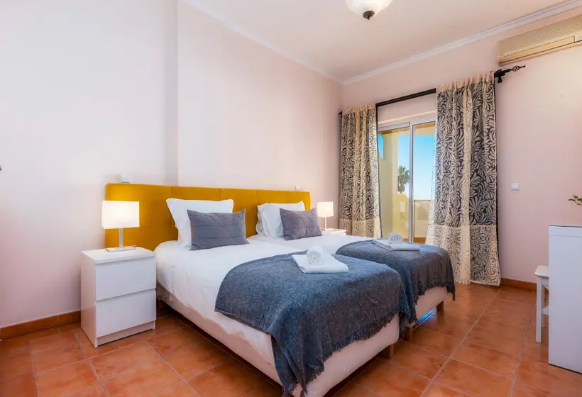 Colina Verde Resort