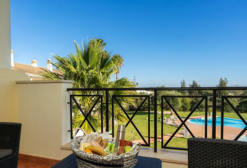 Colina Verde Resort