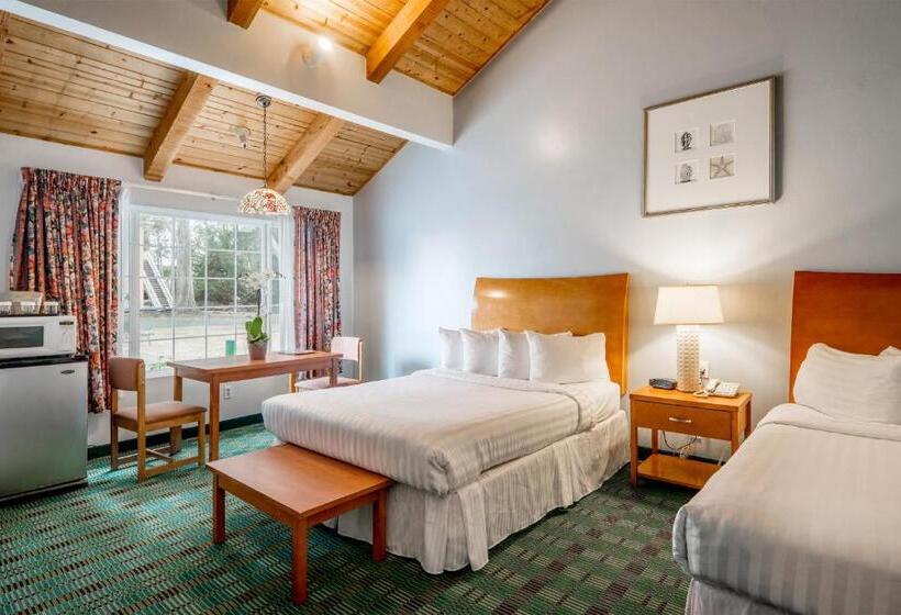 هتل Butterfly Grove Inn