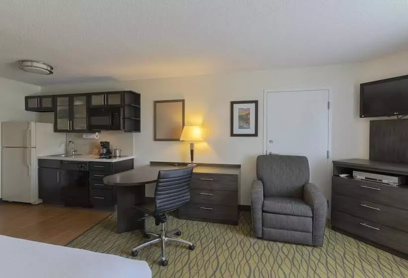 호텔 Candlewood Suites Rogers Bentonville, An Ihg