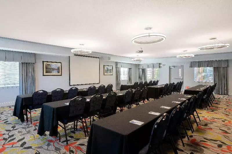 호텔 Candlewood Suites Rogers Bentonville, An Ihg