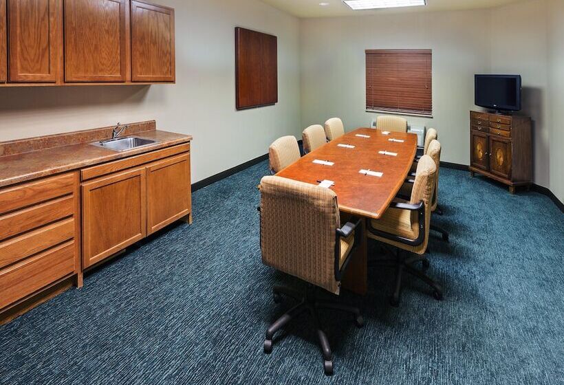 בית מלון כפרי Affordable Suites Of America Tulsa