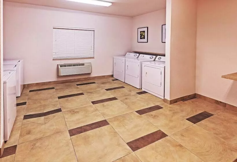 호텔 Affordable Suites Of America Tulsa