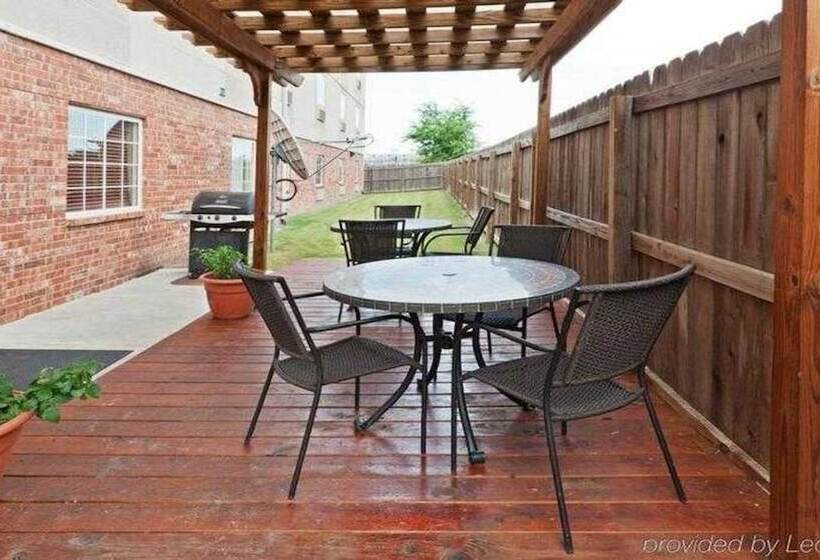 בית מלון כפרי Affordable Suites Of America Tulsa