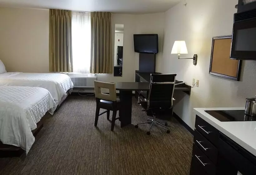 호텔 Affordable Suites Of America Tulsa
