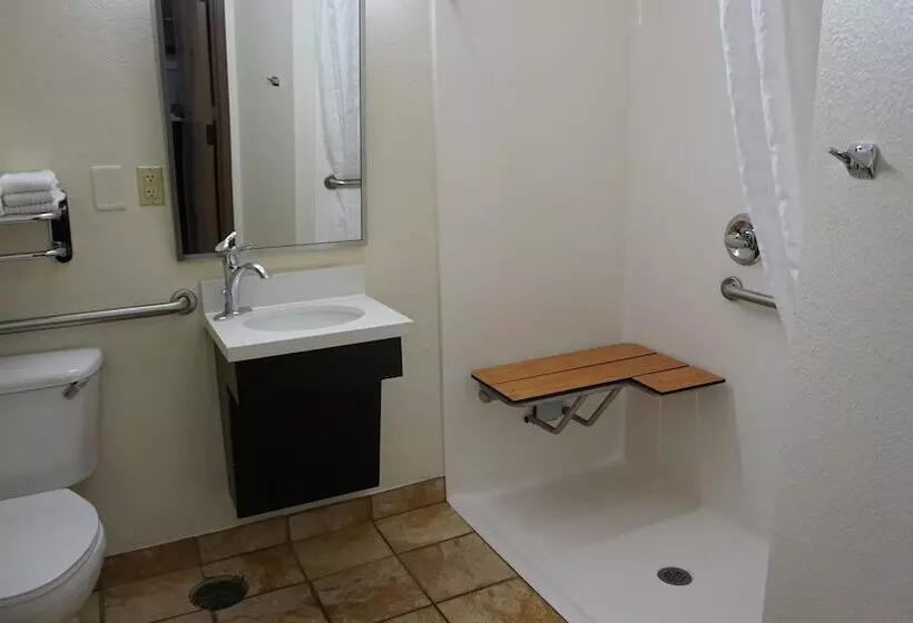 호텔 Affordable Suites Of America Tulsa